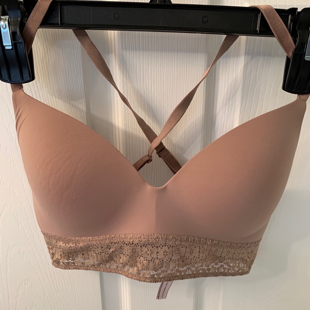 Bras - Picture 4 of 9